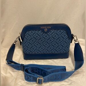 Michael Kors Jet Set Charm Large Dome Crossbody Blue